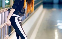 女性大荫蒂荫道多毛茸茸